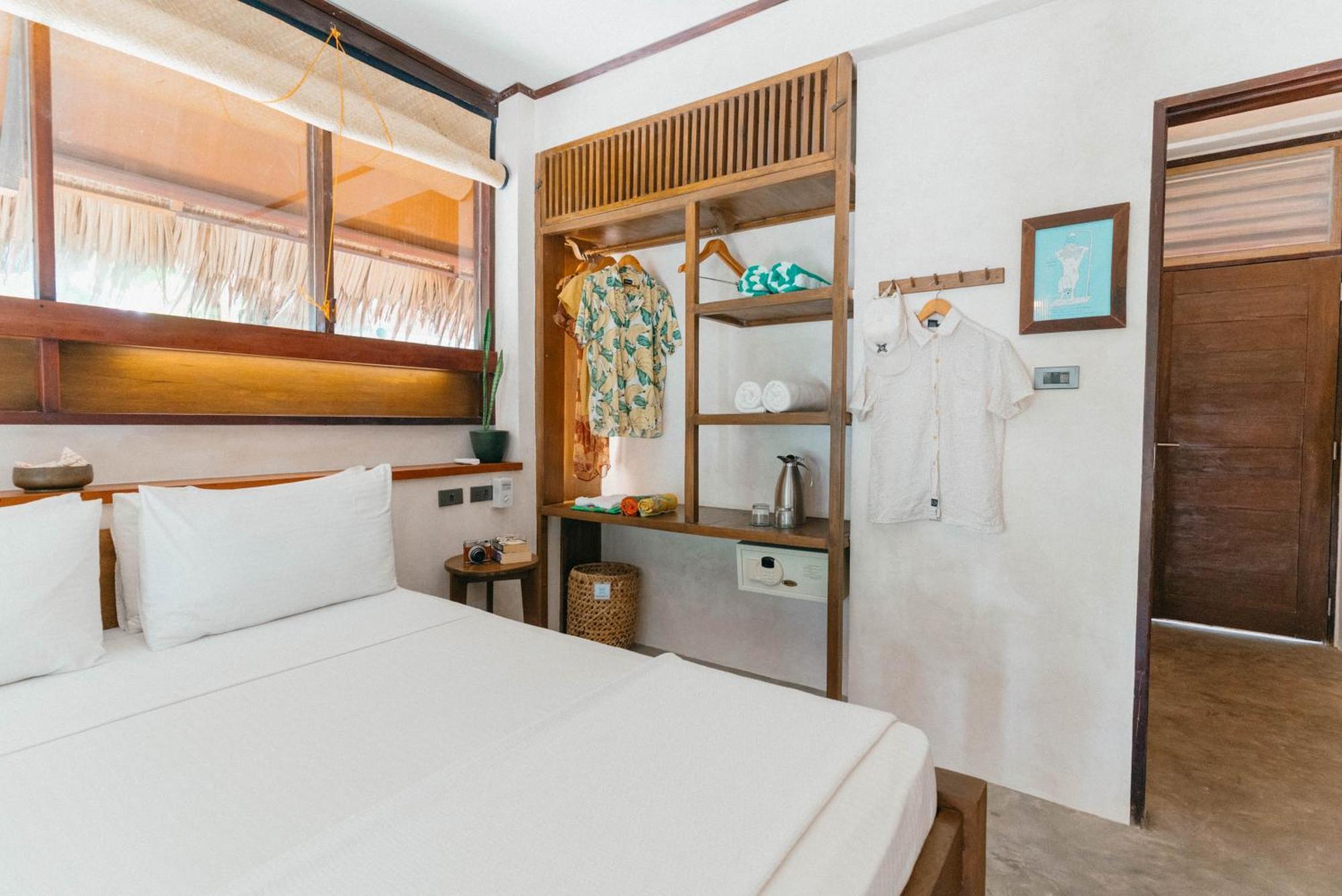Bravo Beach Resort General Luna  Exterior photo
