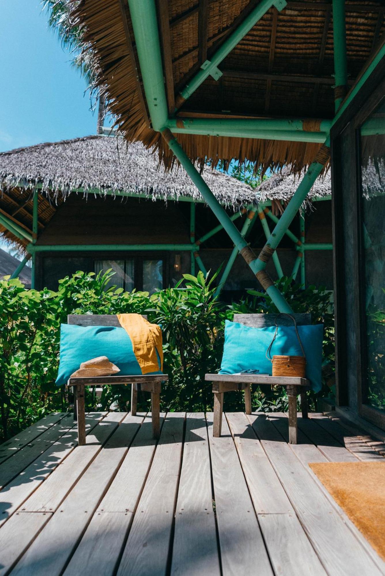 Bravo Beach Resort General Luna  Exterior photo